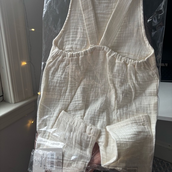 100% Organic Cotton Salopet Romper - Picture 6 of 12